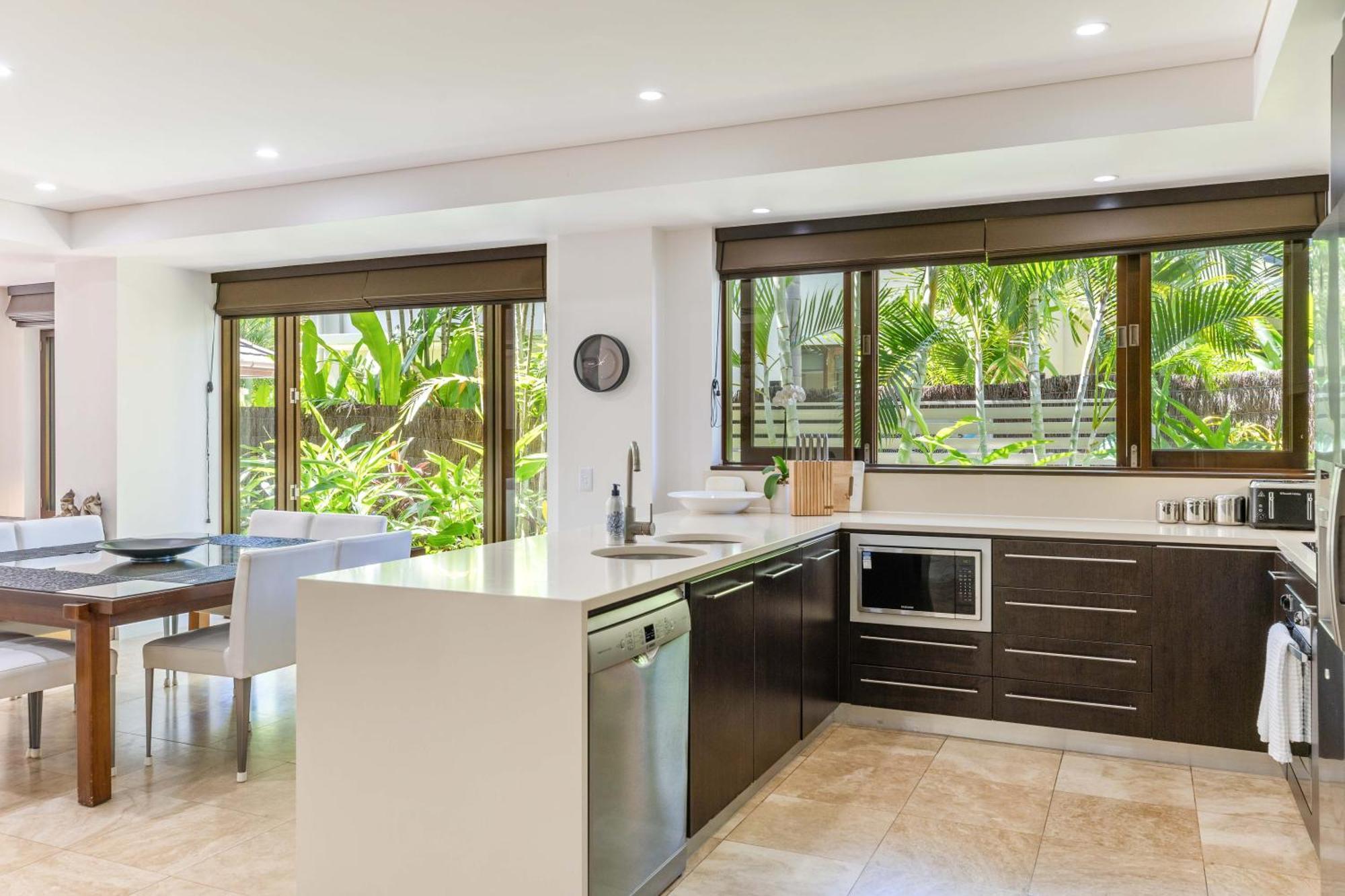 Seascape Holidays At Seascape Temple Port Douglas Extérieur photo
