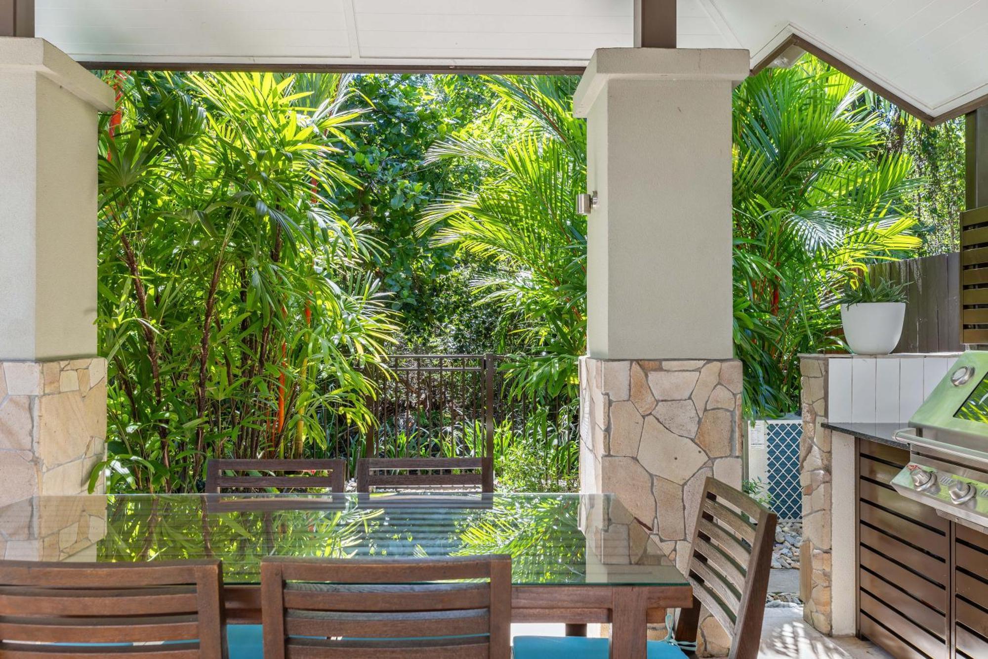 Seascape Holidays At Seascape Temple Port Douglas Extérieur photo
